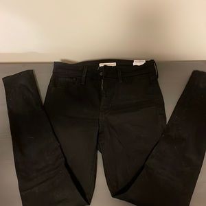 Levis 720 High Rise Super Skinny Black Jeans